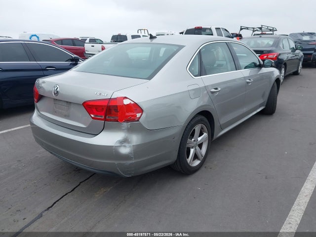 2014 Volkswagen PASSAT 1.8T SE 照片 4