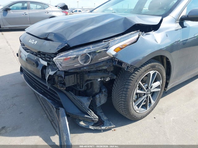 2023 KIA FORTE LXS 6