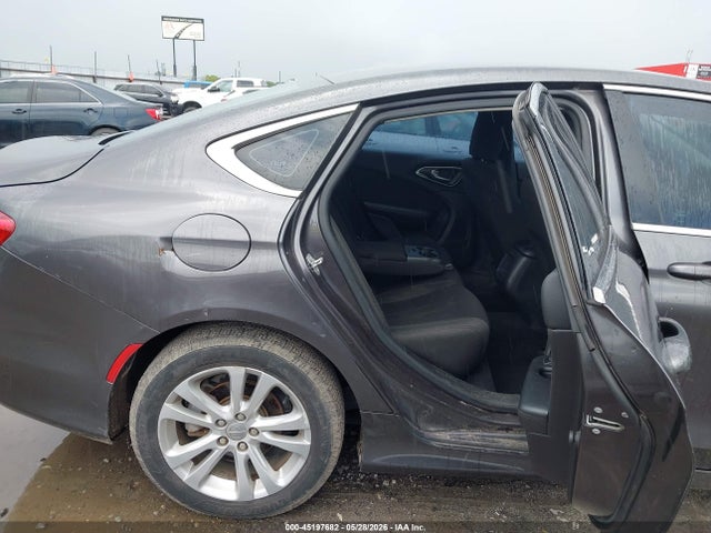 صورة 8 لـ 2016 Chrysler 200 LIMITED