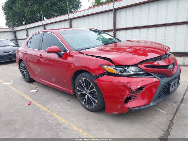 2019 TOYOTA CAMRY SE 13
