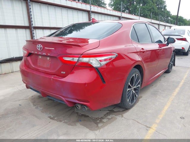 2019 TOYOTA CAMRY SE 4