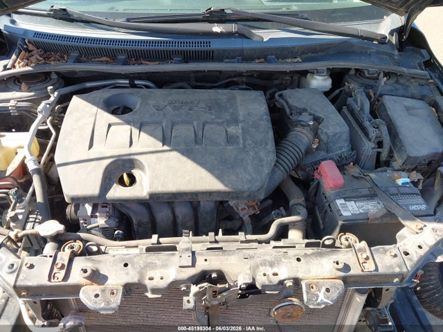 2011 Toyota COROLLA LE photo 10