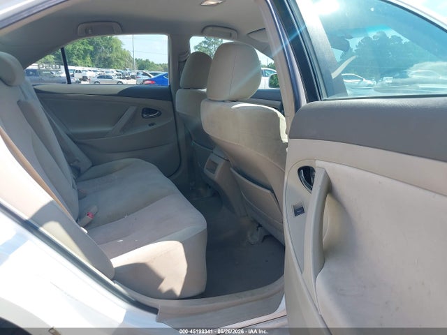 صورة 8 لـ 2011 Toyota CAMRY LE