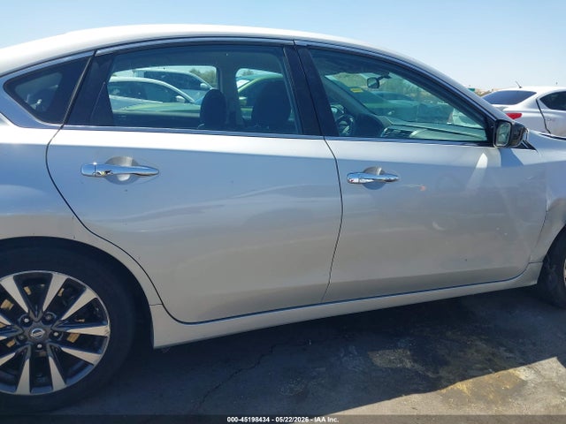 2017 Nissan ALTIMA 2.5 SV — миниатюра 14
