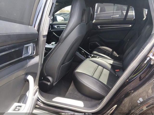 صورة 8 لـ 2020 Porsche PANAMERA TURBO