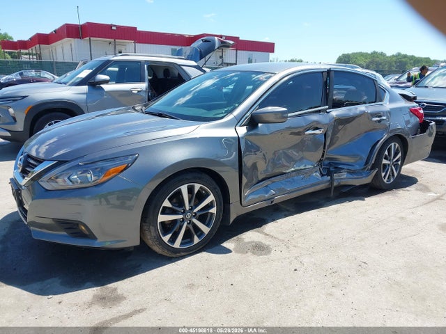 2016 Nissan ALTIMA 2.5 SR 照片 2