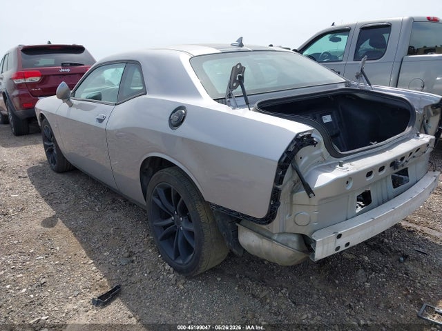 صورة 3 لـ 2016 Dodge CHALLENGER SXT