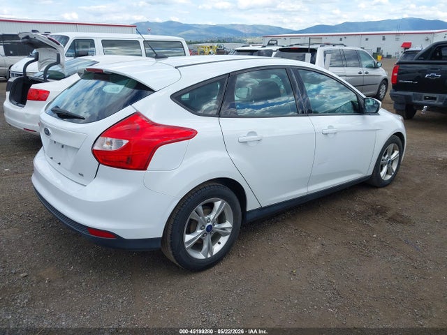FORD FOCUS SE - 4