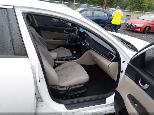 2018 KIA OPTIMA LX photo 5