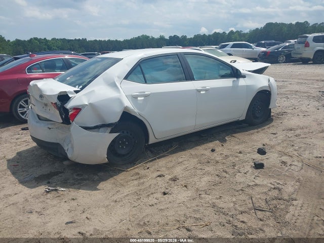 2017 Toyota COROLLA LE — фото 4