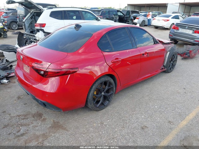 2020 ALFA Romeo GIULIA SPORT AWD 照片 4