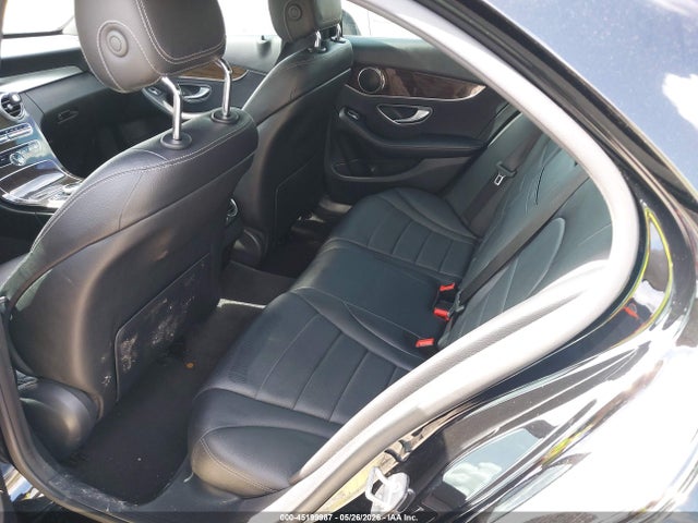 صورة 8 لـ 2018 Mercedes-BENZ C 300