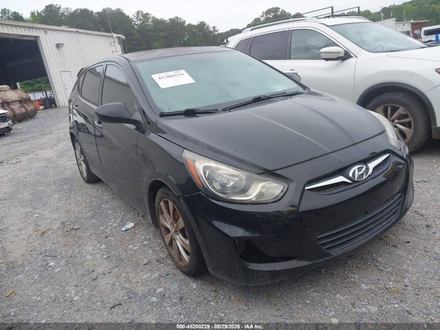 2012 HYUNDAI ACCENT SE