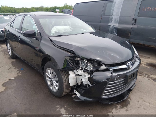 2015 Toyota CAMRY LE photo 6