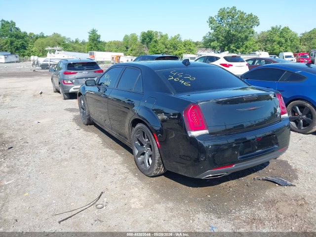 2022 Chrysler 300 S 照片 3