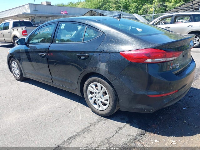 2018 Hyundai ELANTRA SE photo 3