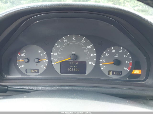 صورة مصغرة 7 لـ 2000 Mercedes-BENZ CLK