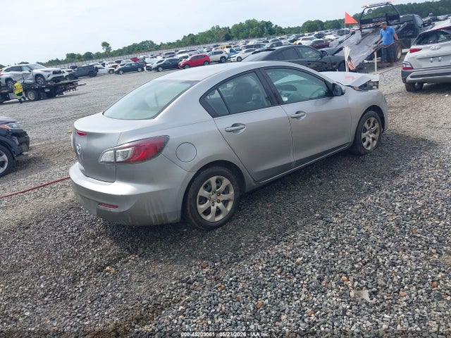 2013 Mazda MAZDA3 I SV photo 4