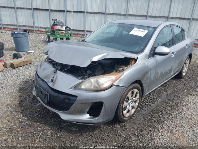 2013 Mazda MAZDA3 I SV photo 6