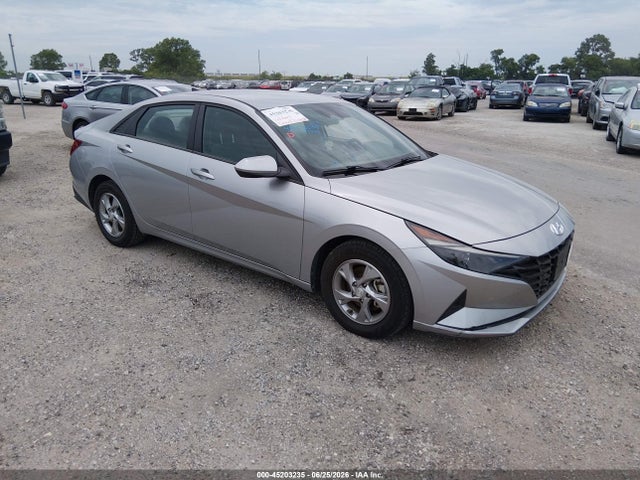 2021 Hyundai ELANTRA SE 照片 1