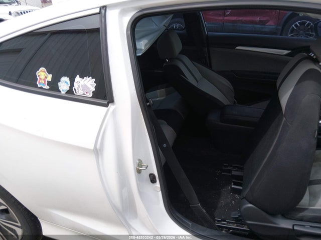 صورة 8 لـ 2017 Honda CIVIC EX-T