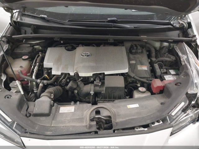 2019 Toyota PRIUS LE photo 10