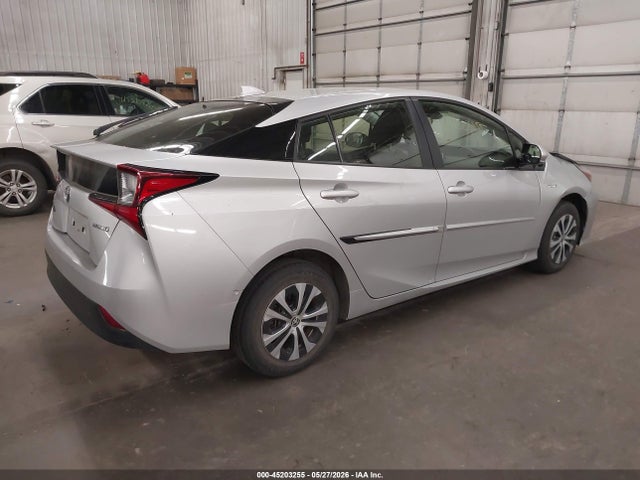 2019 Toyota PRIUS LE photo 4