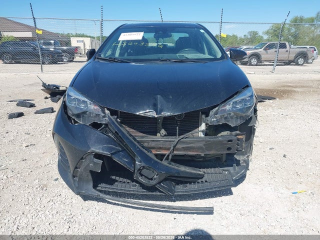 2017 Toyota COROLLA XSE thumbnail 12