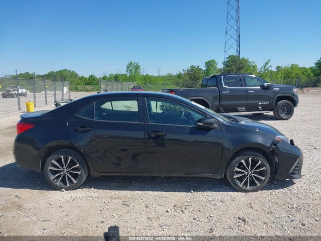 2017 Toyota COROLLA XSE thumbnail 13