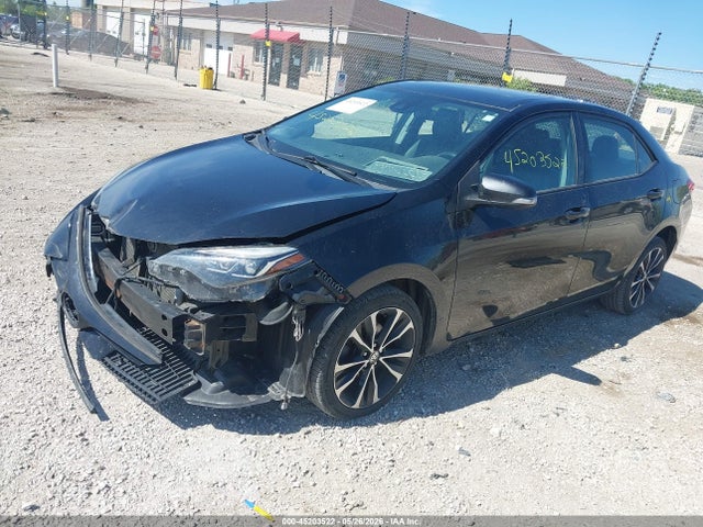 2017 Toyota COROLLA XSE photo 2