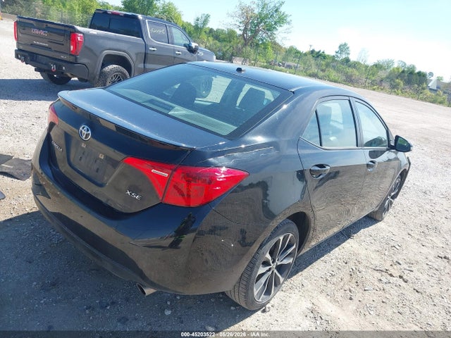 2017 Toyota COROLLA XSE photo 4