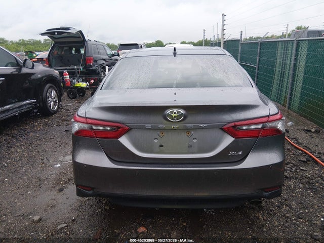 2023 Toyota CAMRY XLE thumbnail 16