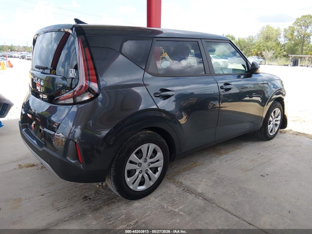 2023 KIA SOUL LX 照片 4