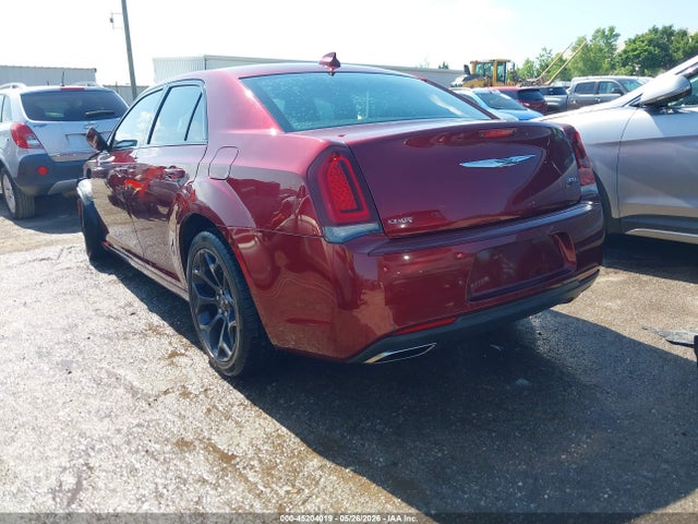صورة 3 لـ 2019 Chrysler 300 300S