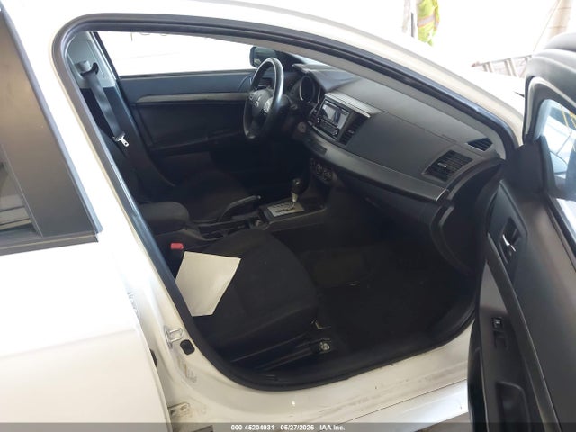 2015 Mitsubishi LANCER ES 照片 5