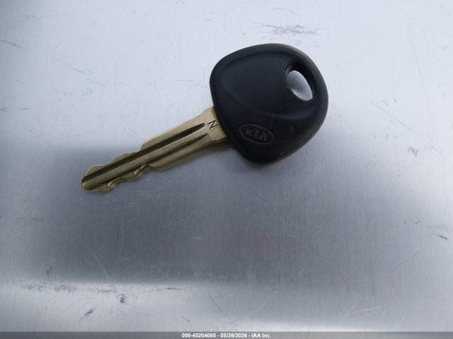 2009 KIA RONDO LX — миниатюра 11