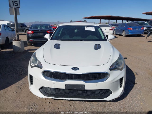 2019 KIA STINGER photo 6