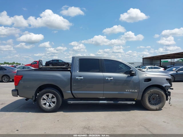 2017 Nissan TITAN SV — миниатюра 14
