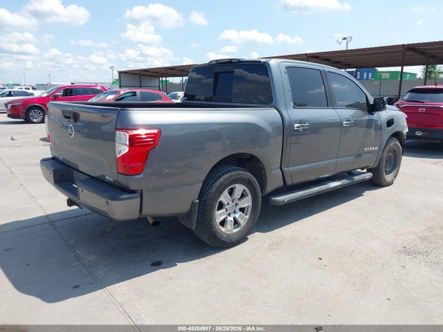 2017 Nissan TITAN SV — миниатюра 4