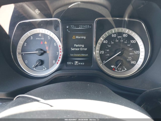 2017 Nissan TITAN SV — миниатюра 7