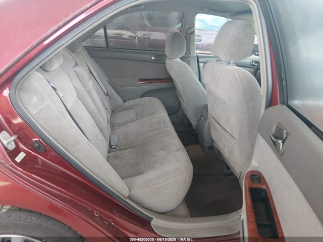 صورة 8 لـ 2002 Toyota CAMRY XLE