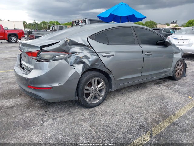 صورة 4 لـ 2017 Hyundai ELANTRA SE