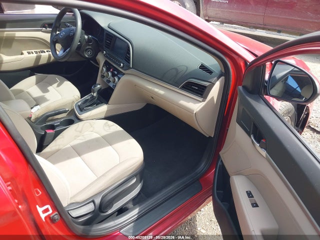 2019 Hyundai ELANTRA SEL — миниатюра 5