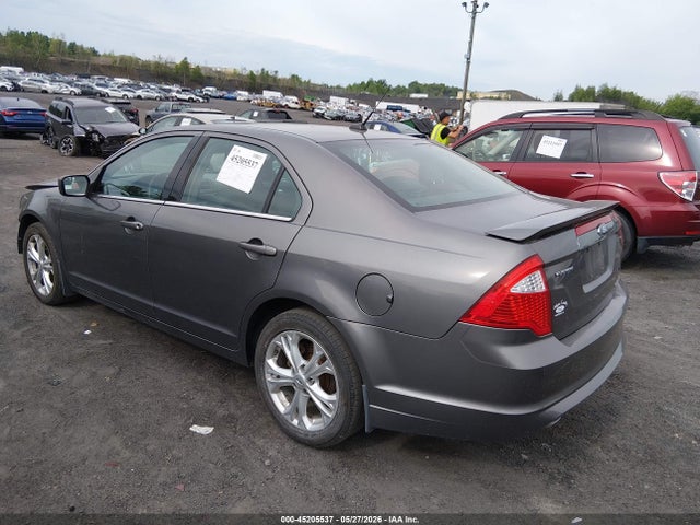 FORD FUSION SE - 3