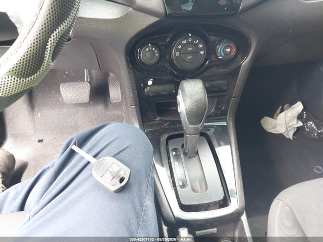صورة مصغرة 11 لـ 2016 FORD FIESTA SE