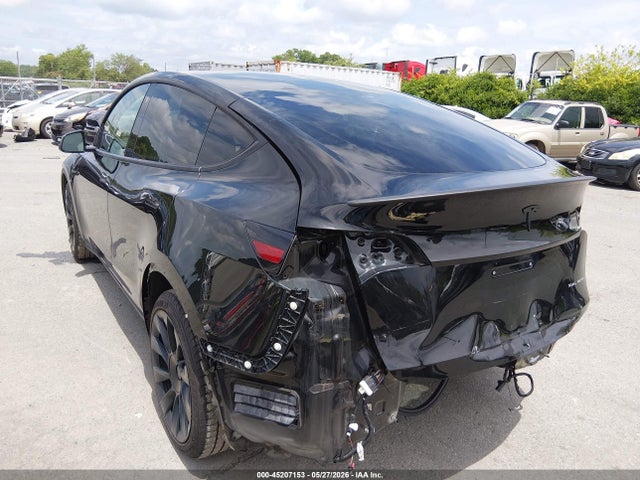 2021 TESLA MODEL Y LONG RANGE DUAL MOTOR ALL-WHEEL DRIVE 3