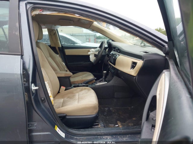 2016 Toyota COROLLA LE photo 5