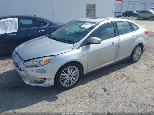 FORD FOCUS TITANIUM - 2