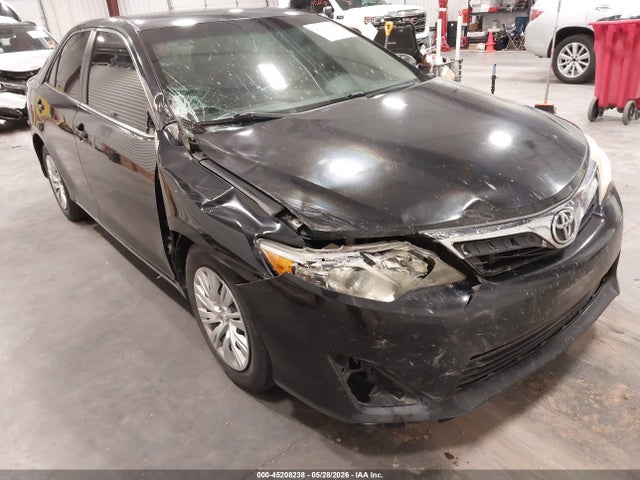 صورة 6 لـ 2014 Toyota CAMRY LE