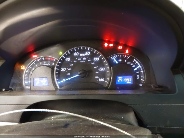 صورة 7 لـ 2014 Toyota CAMRY LE